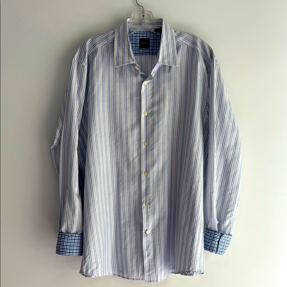 Hugo Boss Men's Blue Striped Button Down Shirt Size XL‎